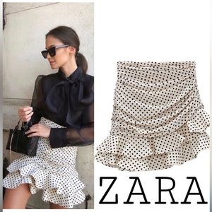 New Zara High Waist Ruched Detailed Ruffle Polka Dot Mini Skirt Size M Women